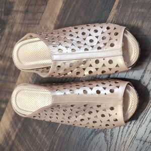 Refresh Wedges Size 9